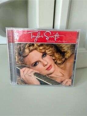 2009 The Taylor Swift Holiday Collection CD Excellent Condition